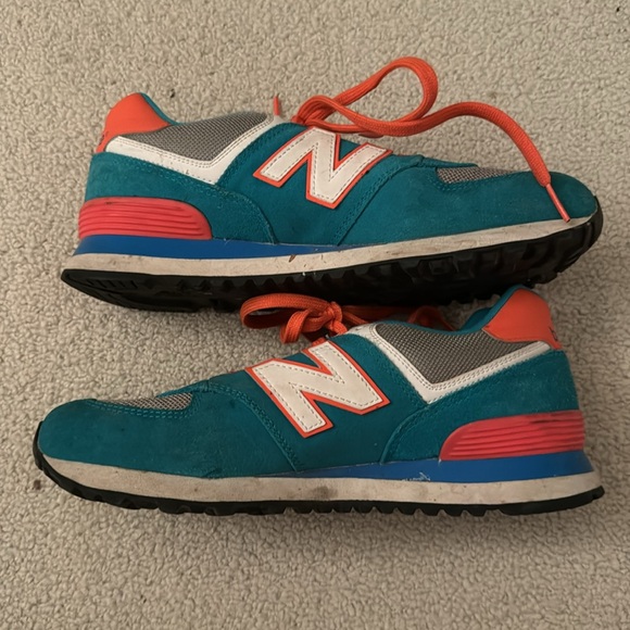 New Balance 574s in turquoise and orange - sz 9 women’s - Picture 2 of 6